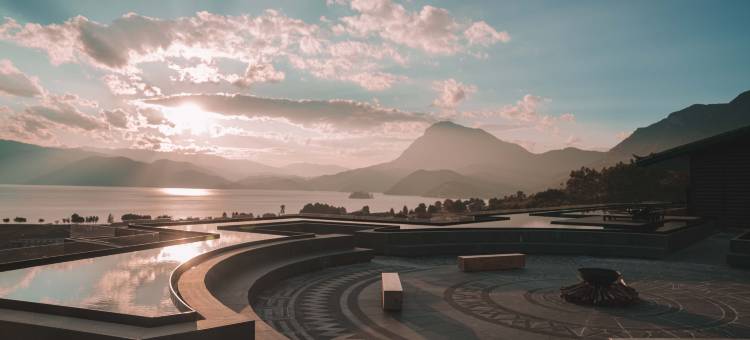 泸沽湖隐奢逸境酒店图片