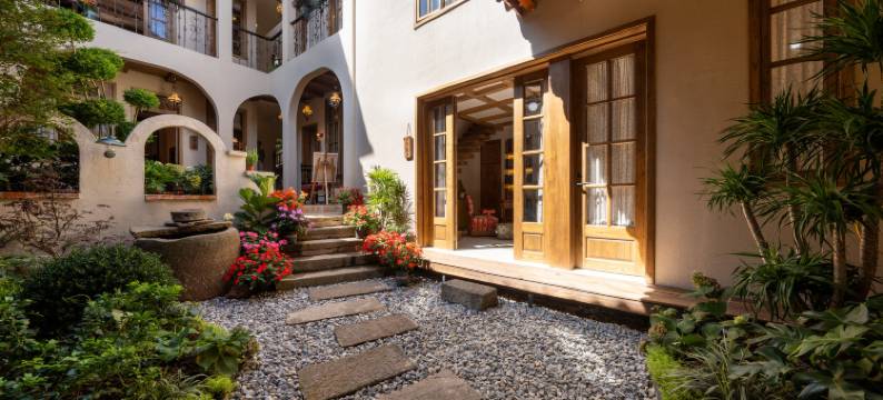 巷头记忆•民国风|酒咖360°火山花园法式温泉美宿(和顺古镇店)图片