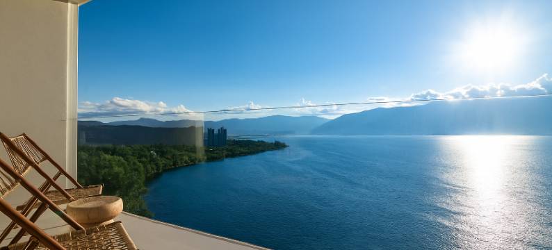 大理梧茗·Holiday Villa海景度假美宿(大理机场洱海店)图片