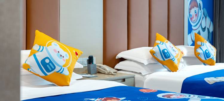 丽呈睿轩酒店(上海国际旅游度假区川沙地铁站店)图片