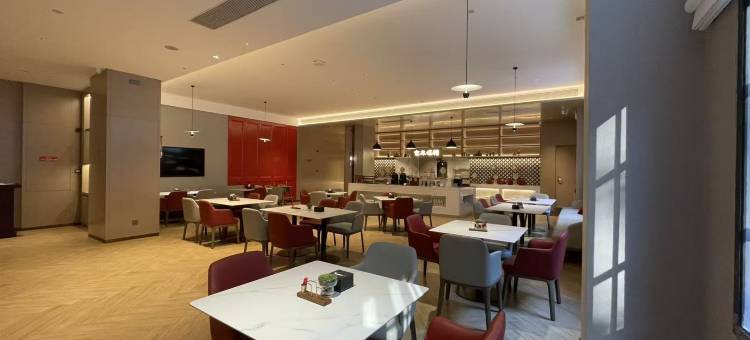 寓约电竞酒店·SUPER(广州白云马务地铁站店)图片