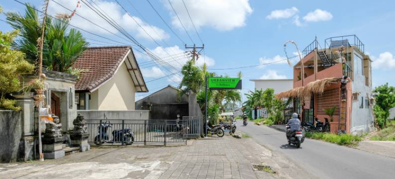 Urbanview Hotel Lilis Cempaka Mas Guesthouse图片