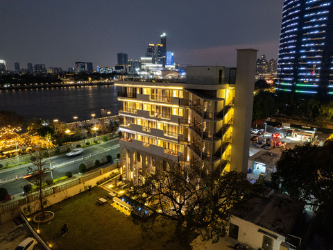 畔江·水舍(广州沙面岛同福西地铁站店)