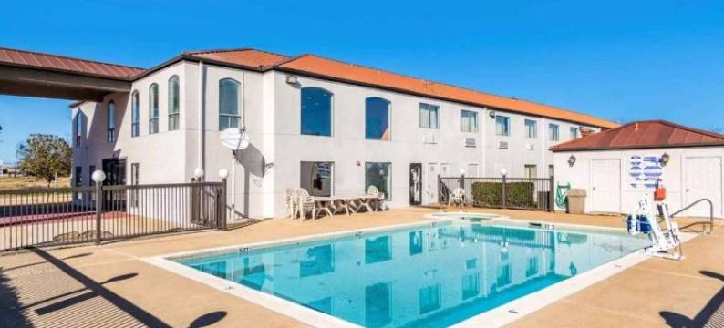 德克萨斯恩尼斯 6 号汽车旅馆(Motel 6 Ennis, TX)图片