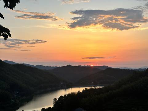 宜春旧雨新知轻奢民宿(明月山温泉度假村店)图片