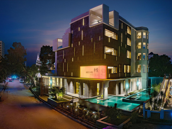 Silver Beach·朴悦·设计师民宿(北海银滩国际客运港店)