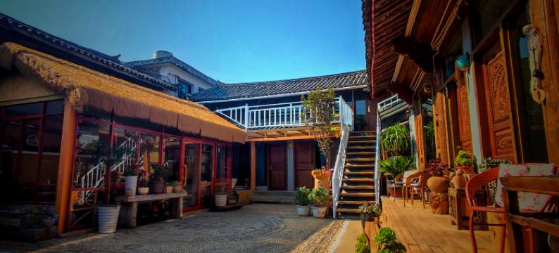 丽江菁山木舍客栈图片