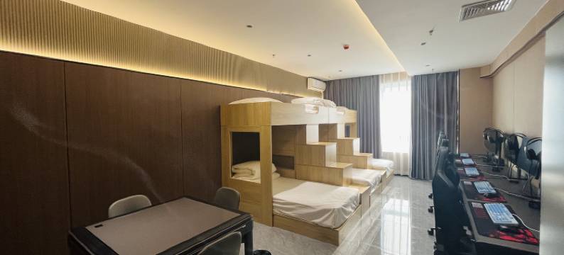 艾朴电竞酒店(宝丰万象天街店)图片