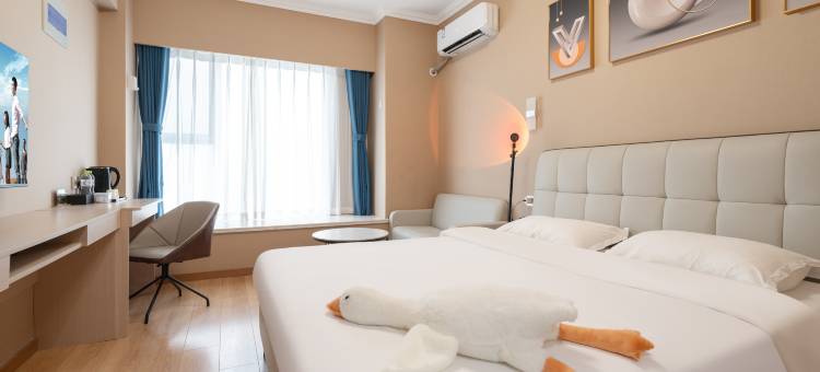 斯维登度假公寓(威海火车站万达广场店)图片