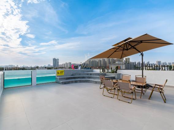 蓝屿海BLUE设计民宿(北海银滩潮雕广场店)图片