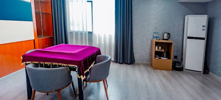 派·酒店(宣威市政府火车站店)图片