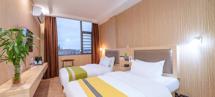 南宁峥峥商务酒店(九曲湾温泉度假村店)图片