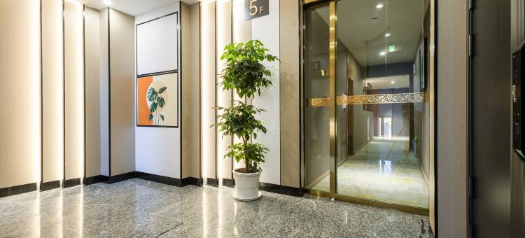 蒙宸精品酒店图片