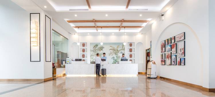 欧暇·地中海酒店(深圳国际会展中心福海西地铁站店)图片