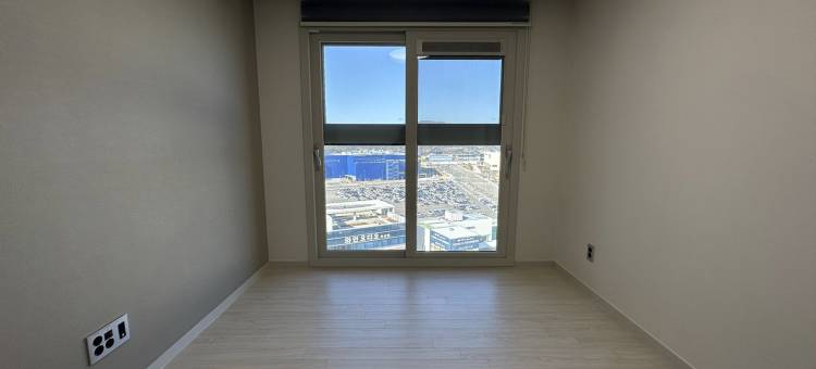 Y COLLECTION by UH 平泽奥西里亚(Y COLLECTION by UH FLAT OSIRIA)图片