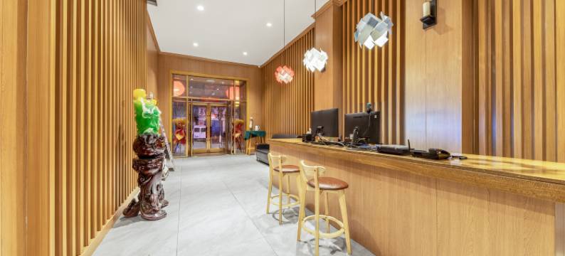 乐庭商务酒店(包头二附院师范学院店)图片