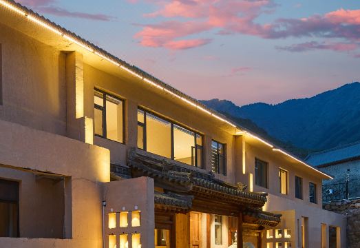 花筑奢·五台山迦月居民宿（五台山风景区店）外景图