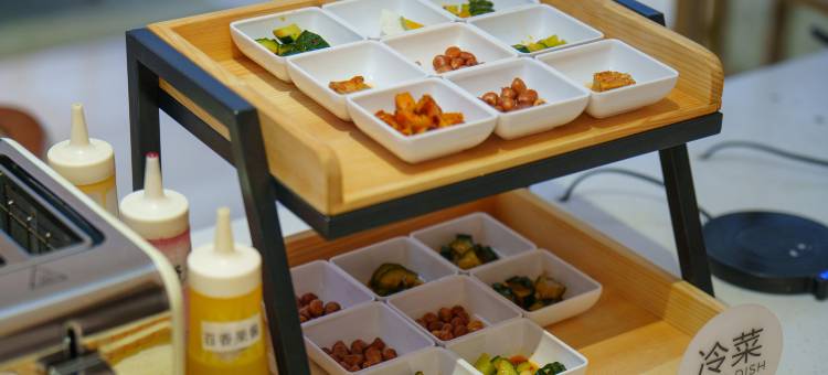 艺龙安云酒店(成都火车东站净居寺地铁站店)图片