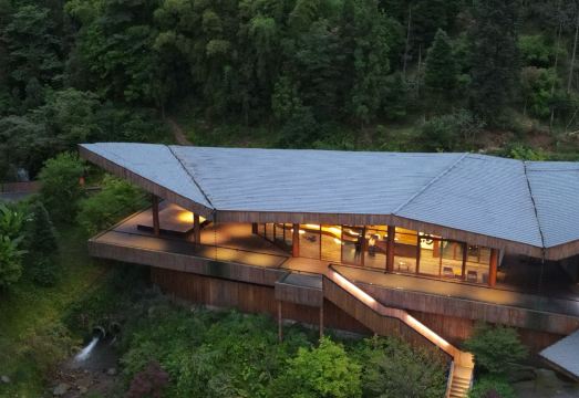 元所·云峯桢里山居外景图