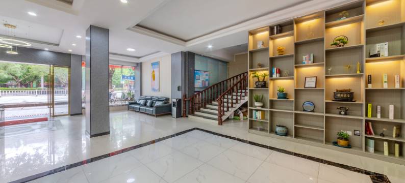 荣盛酒店(鹏泰广场店)图片