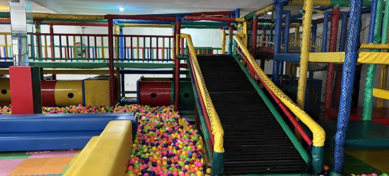 佩索那班波酒店(Hotel Pesona Bamboe)图片