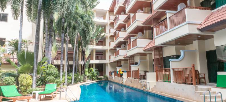 芭东柏丽酒店(Baumanburi Hotel Patong)图片