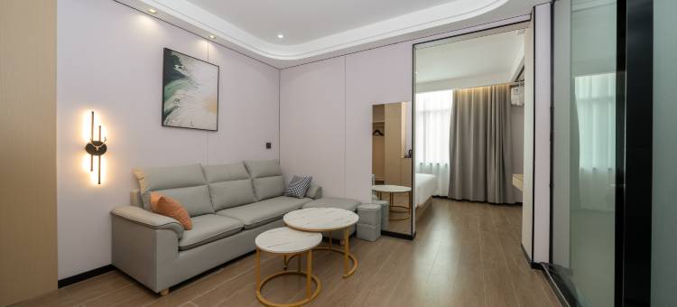 柳州凯尔曼酒店(窑埠古镇城中万达广场店)图片