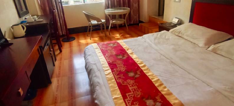 蒙自南湖酒店(南湖公园联大路店)图片