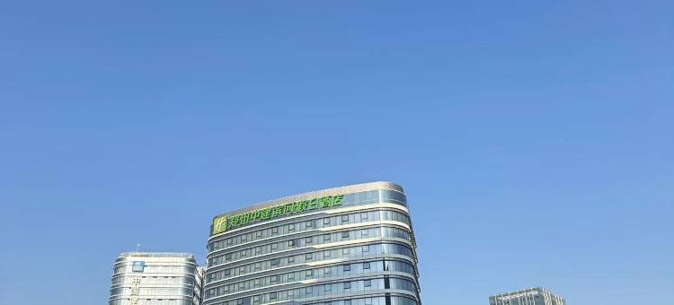 郑州芸栖宾馆(蝶湖公园滨河新城地铁站店)图片