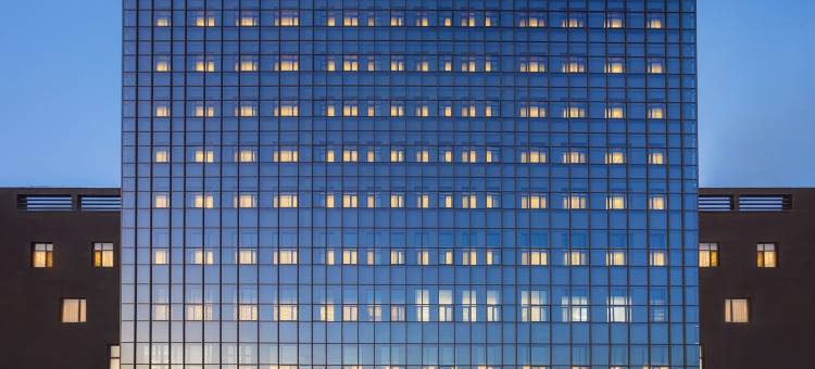 鞍山火车站苏宁广场桔子水晶酒店图片