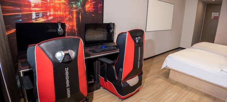 胜天电竞酒店(宁波奉化万达广场惠政老街店)图片