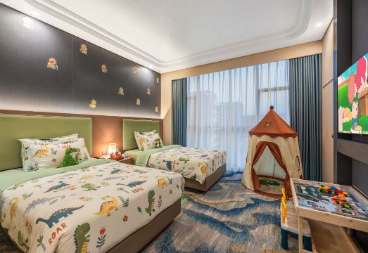 Discovery Hotel Hotel Overview