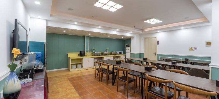 艺选酒店(连云港苏宁广场高铁站店)图片