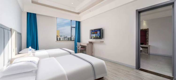 睿柏·云酒店(鄂尔多斯万达广场店)图片