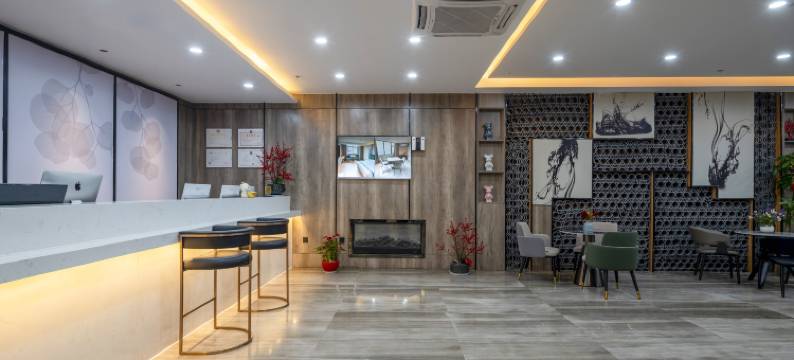 蜜桃水晶酒店(无锡火车站靖海地铁站店)图片