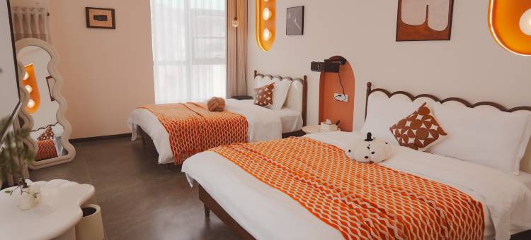 等风等你民宿(西宁小桥大街店)图片