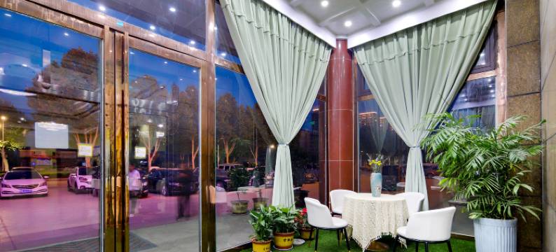 隆泰大酒店图片