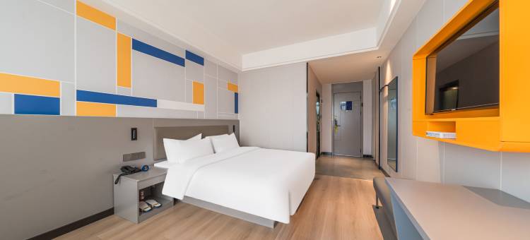 7天优品酒店(伊宁上海城六星街店)图片