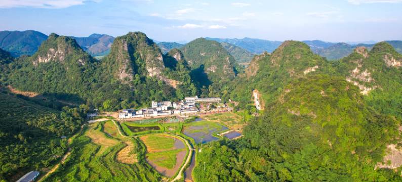 清远小华山野忘私汤泳池民宿图片
