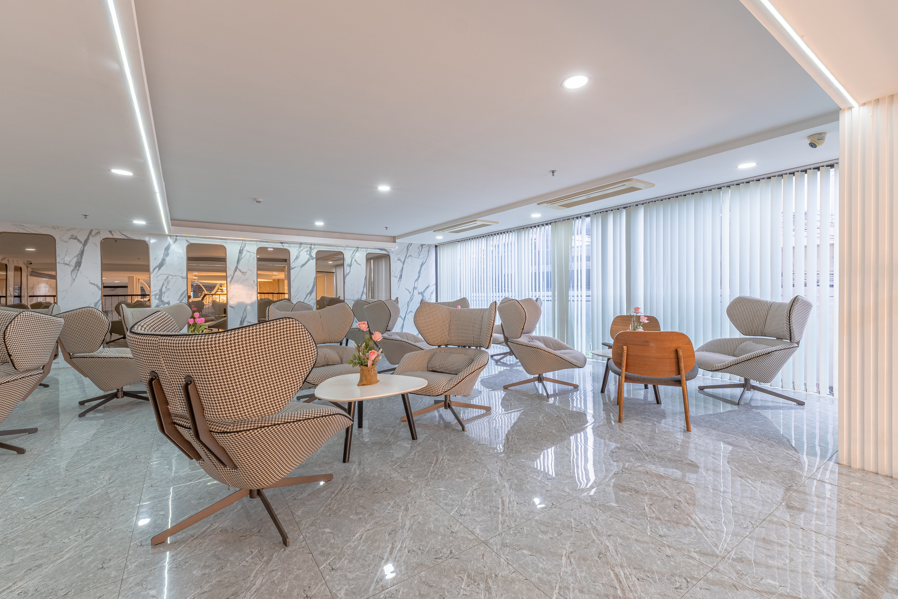 ELONG WG INTERNATIONAL HOTEL(Pattaya Jomtien Beach Branch) Over view