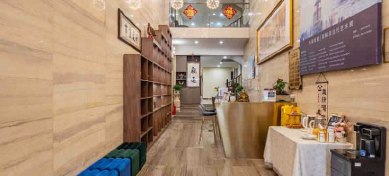 安夷郡·艺术度假美宿(镇远古城新大桥店)图片