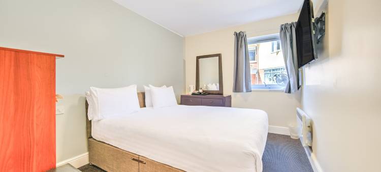 GO2 Gloucester Hotel by OYO图片