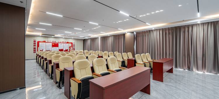 三盛酒店(济南章丘重汽工业园店)图片