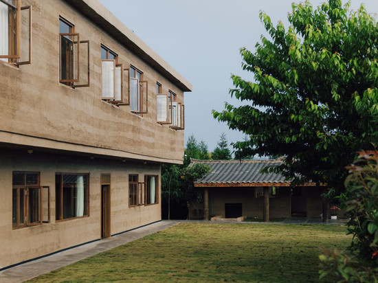 此门中·阚牧场度假庄园