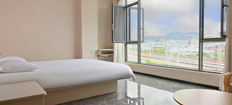 伴山民宿(泉州动车站店)图片