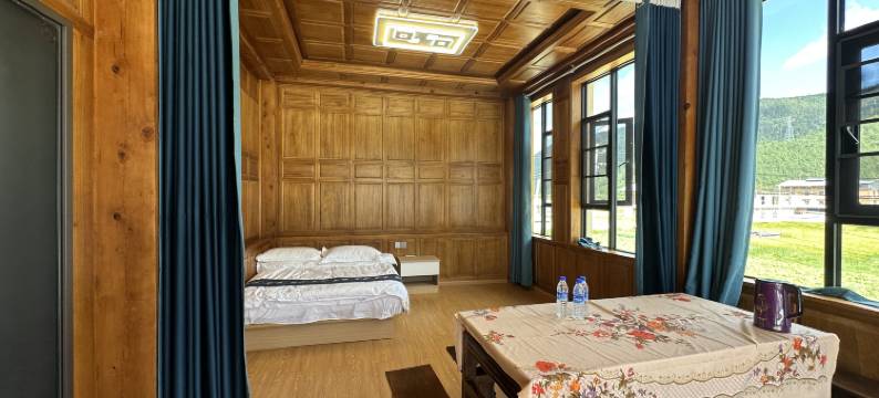 噶吉康桑民宿图片