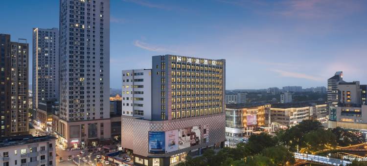 鸿途酒店(海陵坡子街凤城河景区店)图片