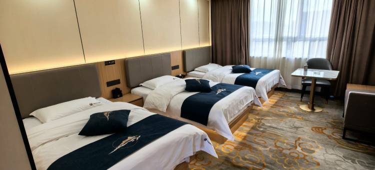 玛沁扎西央吉大酒店图片