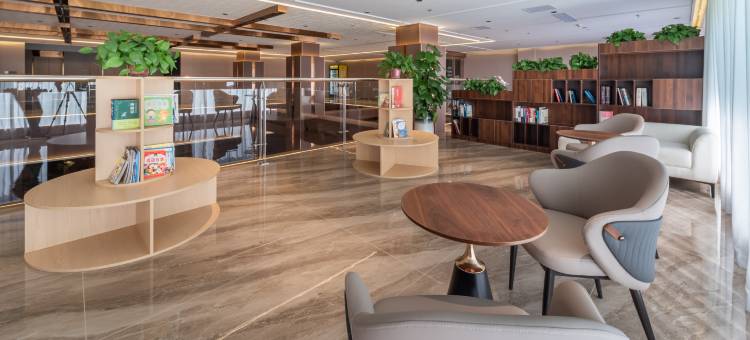 承德伴山盛世酒店(避暑山庄僧冠峰店)图片