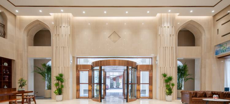 季枫国际酒店(信阳新十六大街店)图片